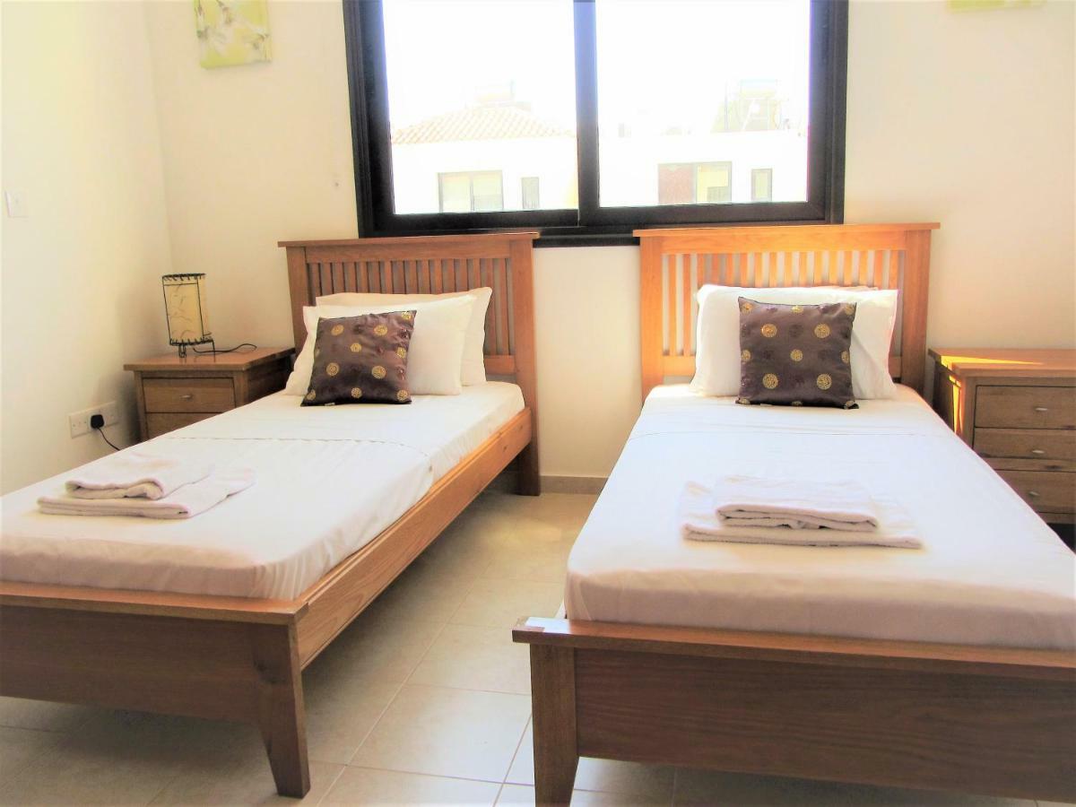 Villa Jade Паралимни Экстерьер фото